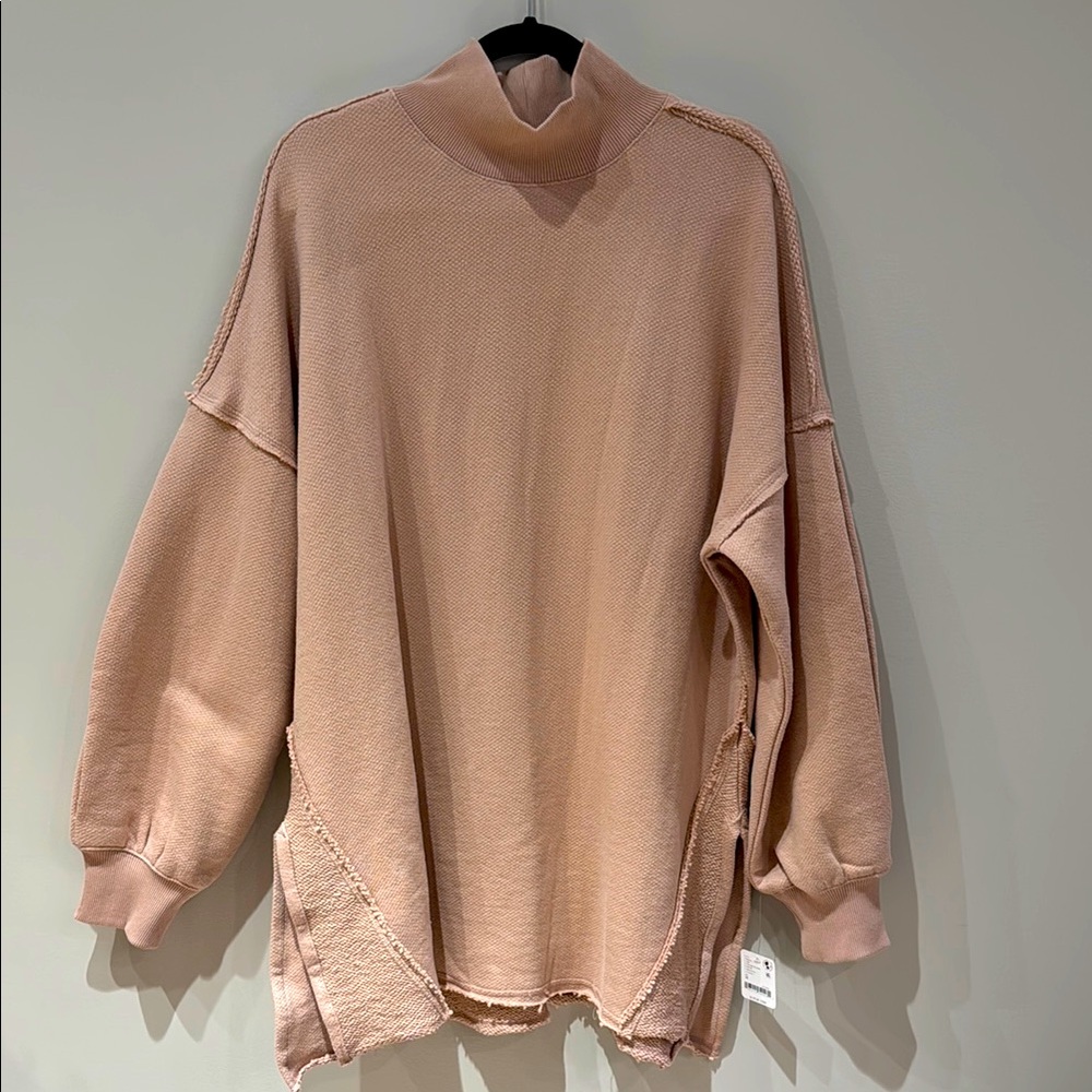 NWT We The Free Wonderful Pullover